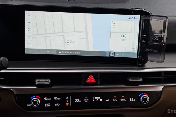 2024 Kia Sorento с пробегом 13 872 км