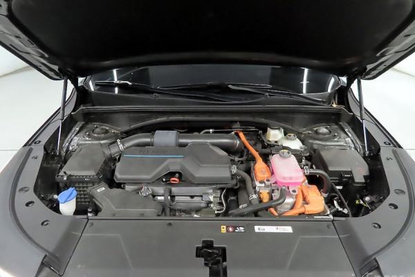 2023 Kia Sorento с пробегом 16 895 км