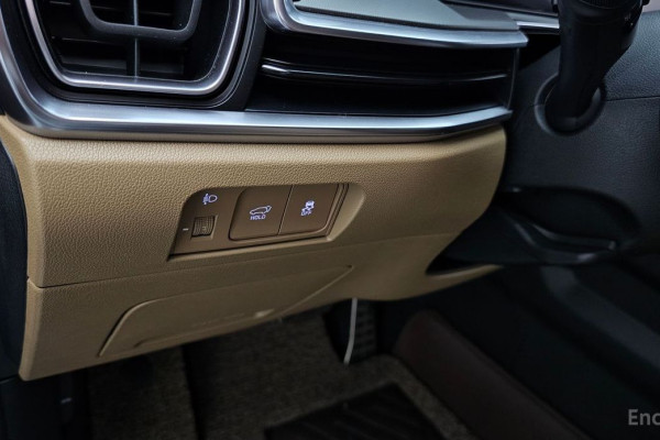 2024 Kia Sorento с пробегом 13 872 км