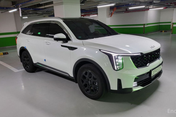 2025 Kia Sorento с пробегом 1 700 км
