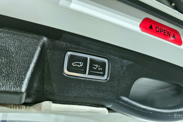 2024 Kia Sorento с пробегом 28 420 км