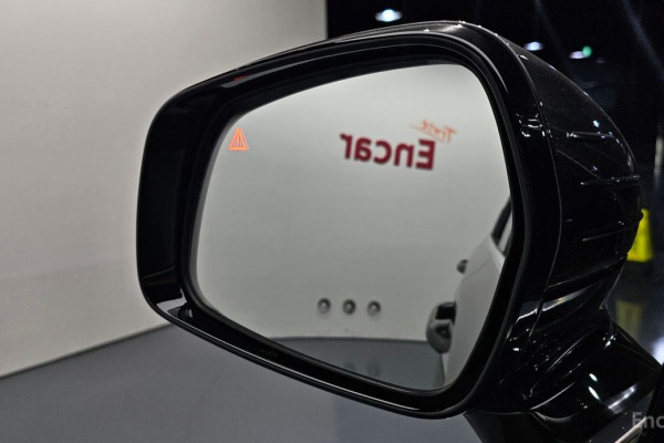 2024 Kia Sorento с пробегом 13 872 км