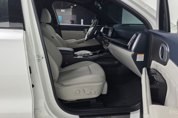 2023 Kia Sorento с пробегом 18 106 км