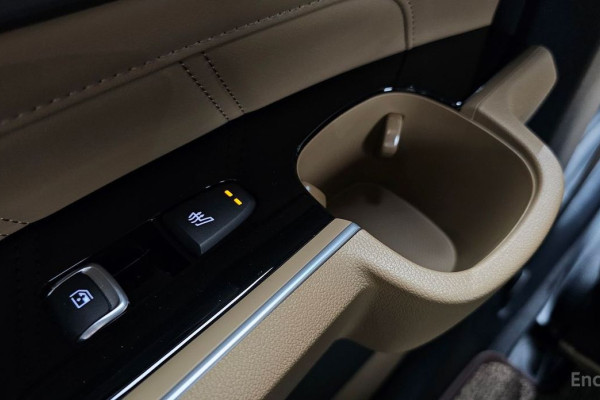 2024 Kia Sorento с пробегом 13 872 км