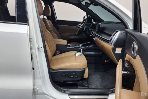 2023 Kia Sorento с пробегом 12 859 км