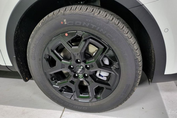 2025 Kia Sorento с пробегом 1 700 км