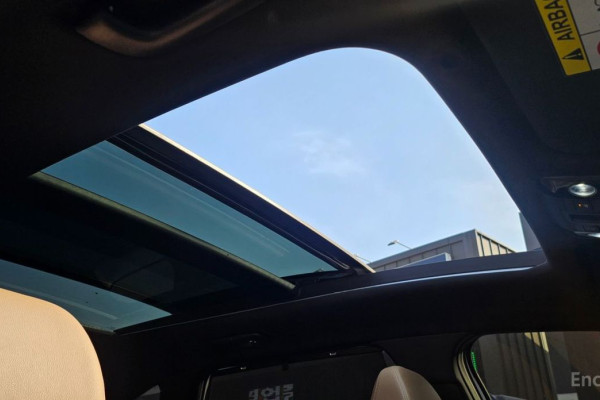 2023 Kia Sorento с пробегом 23 176 км