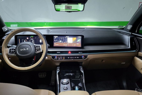 2025 Kia Sorento с пробегом 1 700 км