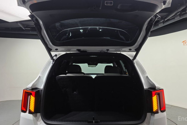 2023 Kia Sorento с пробегом 18 106 км