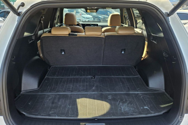 2023 Kia Sorento с пробегом 23 176 км