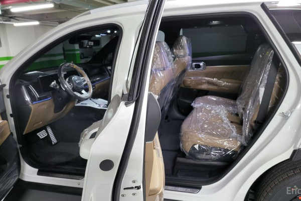 2025 Kia Sorento с пробегом 1 700 км