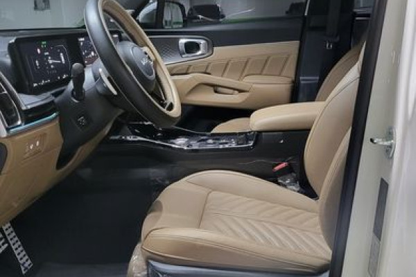 2025 Kia Sorento с пробегом 1 700 км