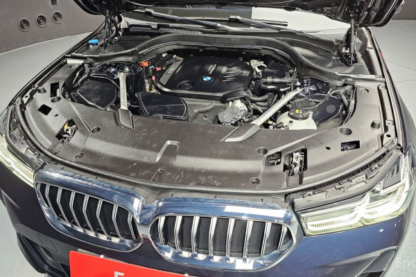 2021 BMW 6 серии с пробегом 49 624 км