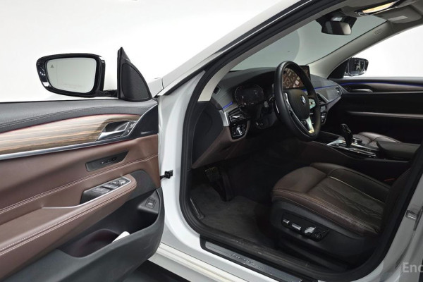 2022 BMW 6 серии с пробегом 65 679 км