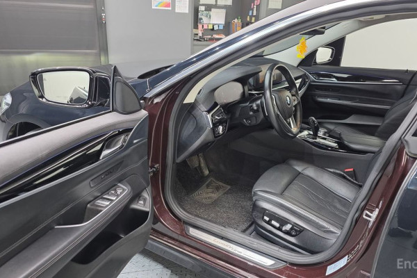 2020 BMW 6 серии с пробегом 43 527 км