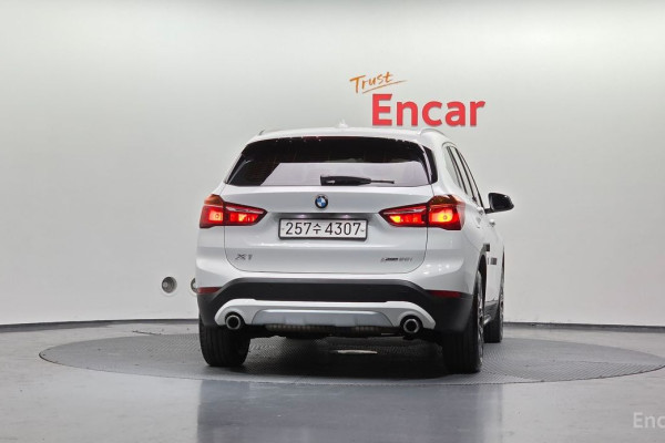 2022 BMW X1 с пробегом 73 321 км