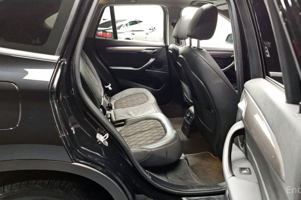 2021 BMW X1 с пробегом 44 682 км