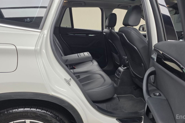 2022 BMW X1 с пробегом 49 255 км