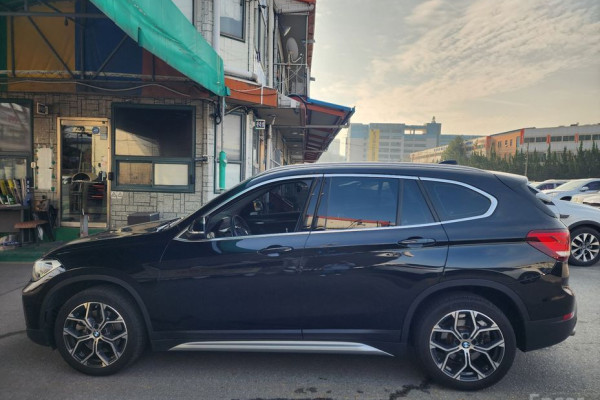 2021 BMW X1 с пробегом 49 015 км