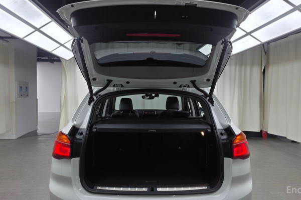 2022 BMW X1 с пробегом 49 255 км