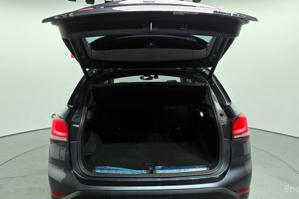 2022 BMW X1 с пробегом 43 673 км