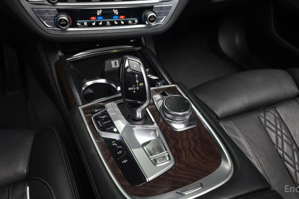 2016 BMW 7 серии с пробегом 142 996 км