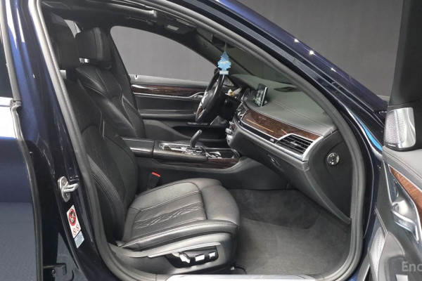 2016 BMW 7 серии с пробегом 142 996 км