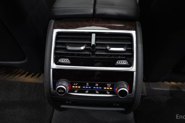 2016 BMW 7 серии с пробегом 142 996 км