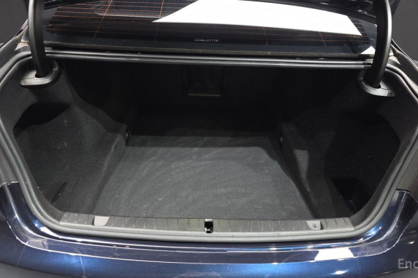 2016 BMW 7 серии с пробегом 142 996 км