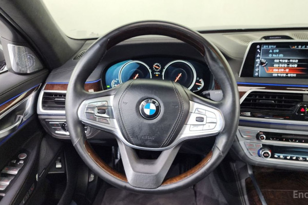 2016 BMW 7 серии с пробегом 114 334 км