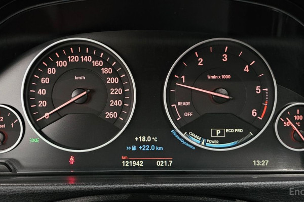 2015 BMW 3 серии с пробегом 121 942 км