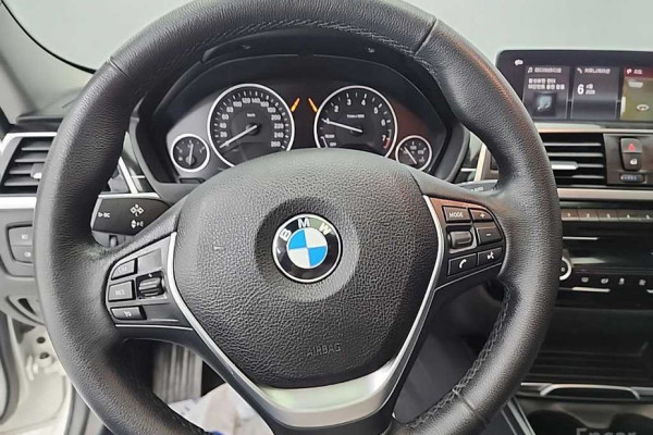 2018 BMW 3 серии с пробегом 47 463 км