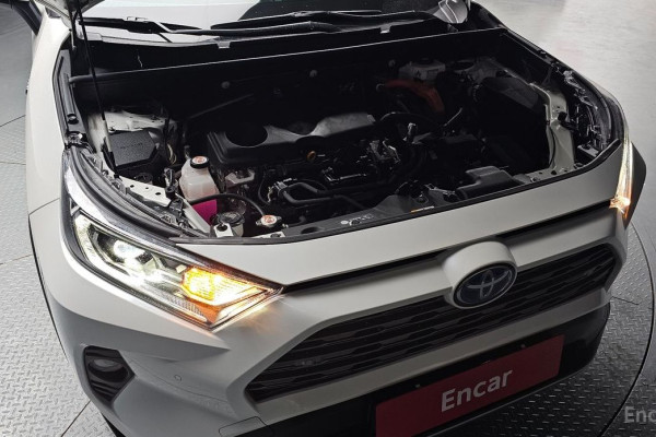 2021 Toyota RAV4 с пробегом 70 457 км