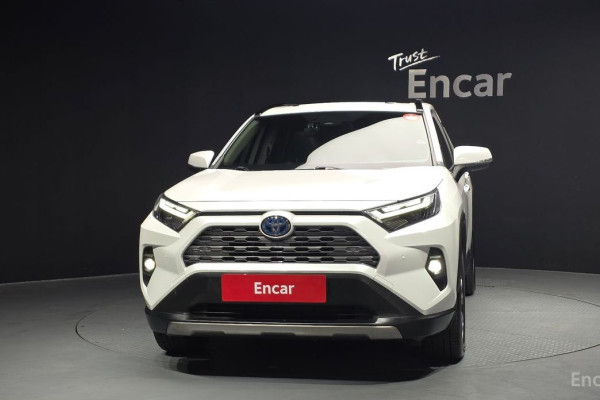 2023 Toyota RAV4 с пробегом 104 676 км