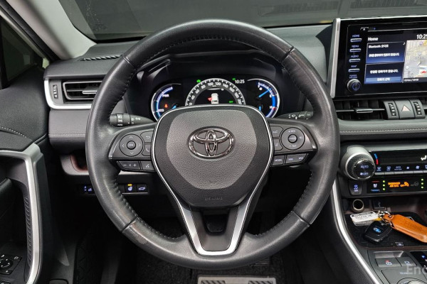 2021 Toyota RAV4 с пробегом 70 457 км