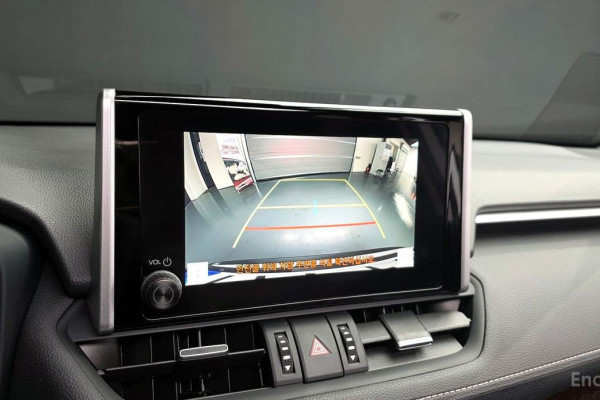 2023 Toyota RAV4 с пробегом 104 676 км