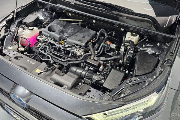 2023 Toyota RAV4 с пробегом 37 466 км