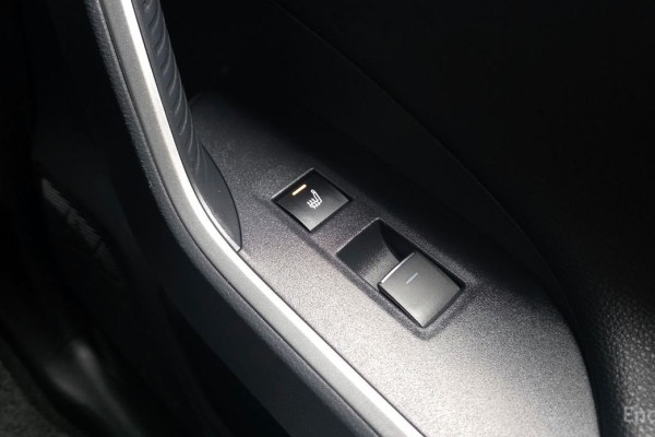 2023 Toyota RAV4 с пробегом 104 676 км