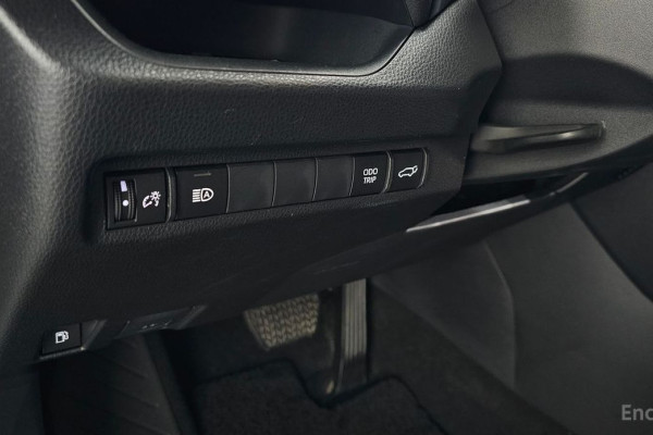 2023 Toyota RAV4 с пробегом 37 466 км