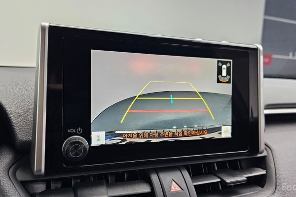 2023 Toyota RAV4 с пробегом 37 466 км