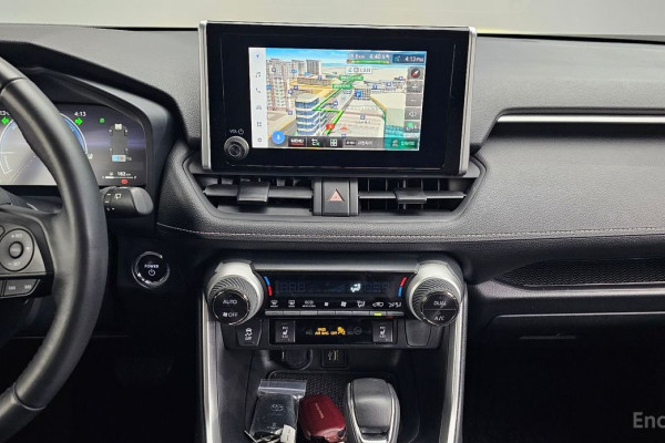 2023 Toyota RAV4 с пробегом 37 466 км