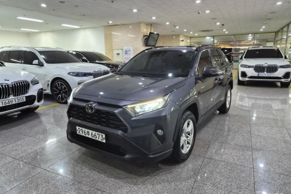 2019 Toyota RAV4 с пробегом 120 064 км