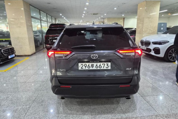 2019 Toyota RAV4 с пробегом 120 064 км
