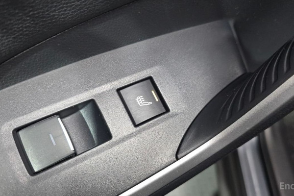 2023 Toyota RAV4 с пробегом 32 231 км