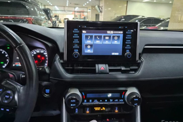 2019 Toyota RAV4 с пробегом 120 064 км