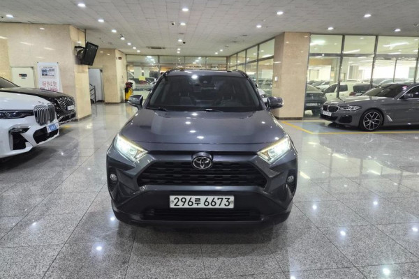 2019 Toyota RAV4 с пробегом 120 064 км