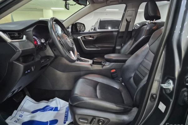 2019 Toyota RAV4 с пробегом 120 064 км