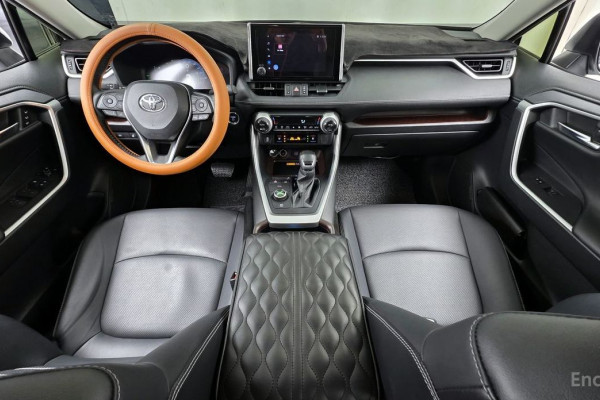 2023 Toyota RAV4 с пробегом 35 601 км