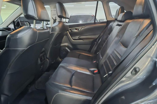 2019 Toyota RAV4 с пробегом 120 064 км