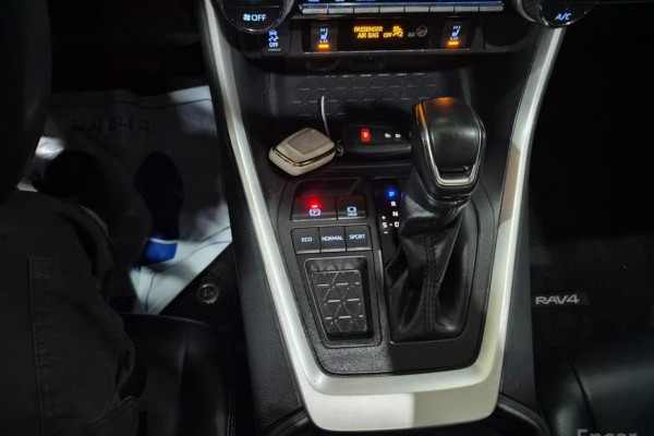 2019 Toyota RAV4 с пробегом 120 064 км